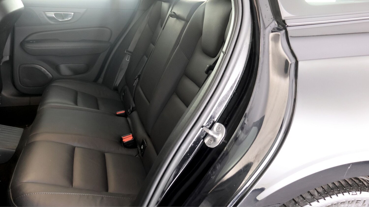 Used Volvo V60 for sale - 77889303: Photo 16