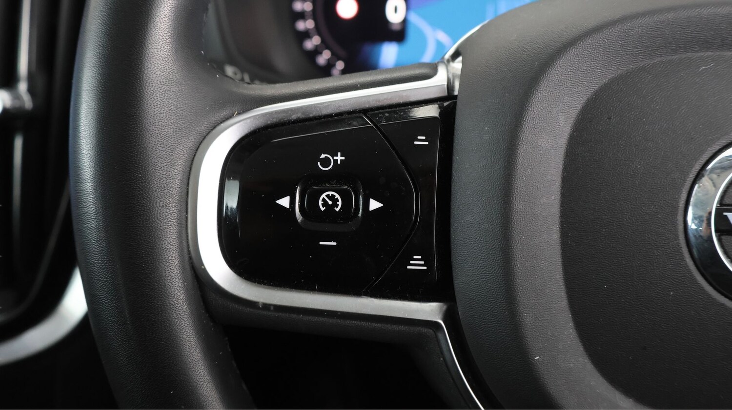 Used Volvo V60 for sale - 77889303: Photo 23