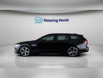 Used Volvo V60 2023 for sale - 77889303: Photo