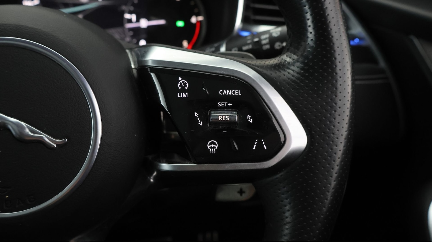 Used Jaguar F-Pace 2022 for sale - 77565333: Photo 24