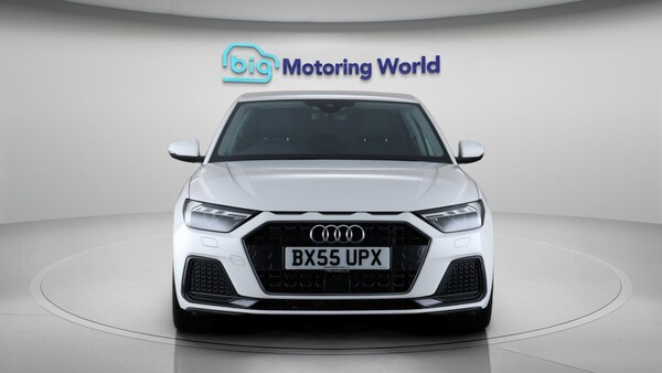 Used Audi A1 2019 for sale - 76043277: Photo 2
