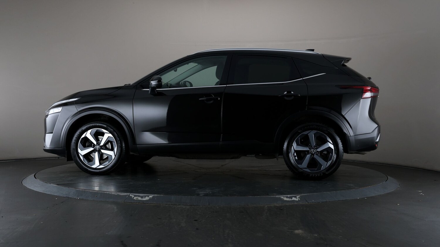 Used Nissan Qashqai for sale - 76809576: Photo 27