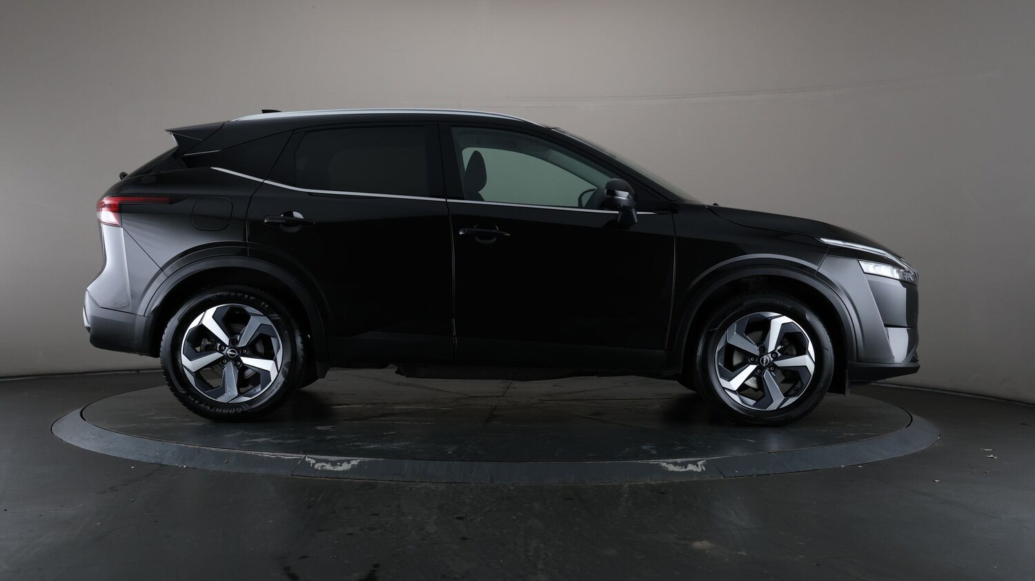 Used Nissan Qashqai for sale - 76809576: Photo 51