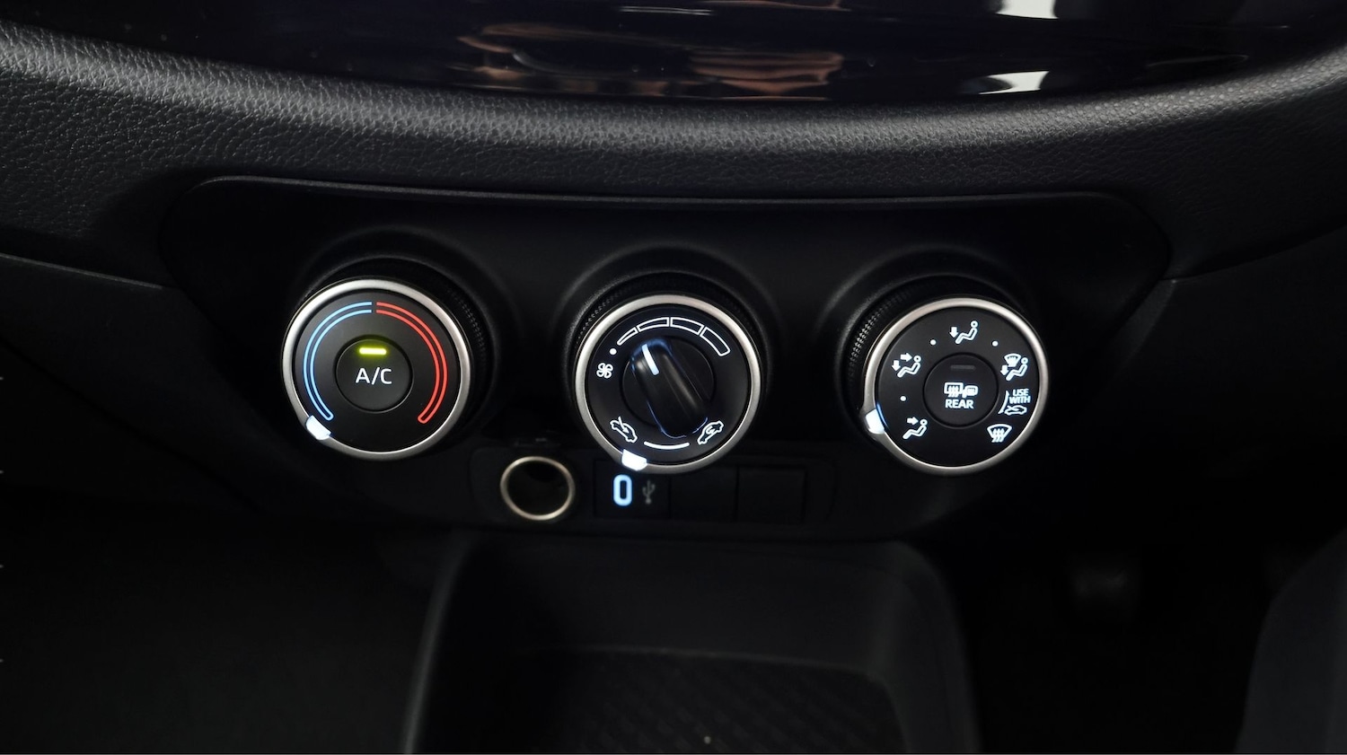 Used Toyota Aygo X 2025 for sale - 77840062: Photo 11