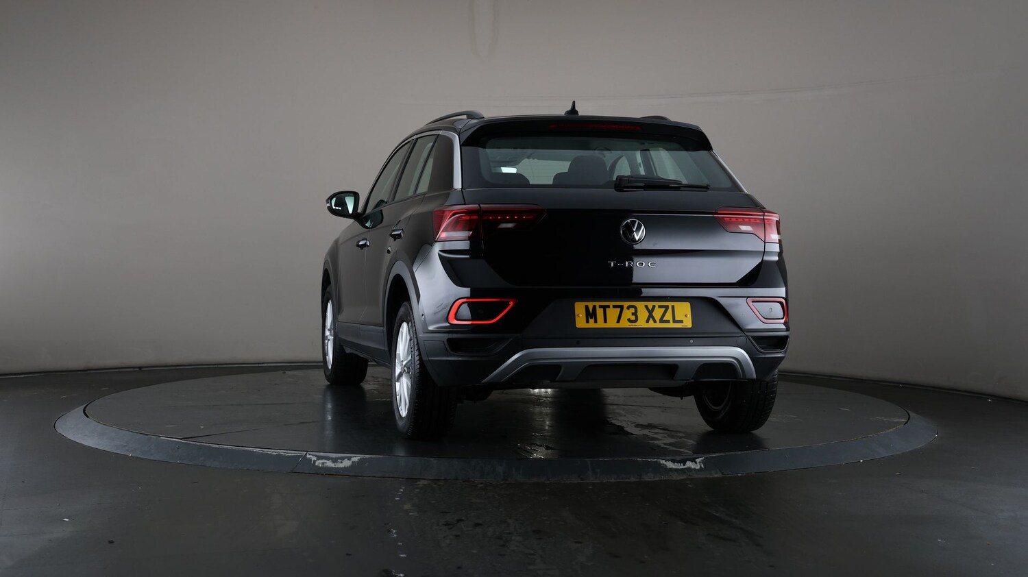 Used Volkswagen T-Roc for sale - 76811290: Photo 35