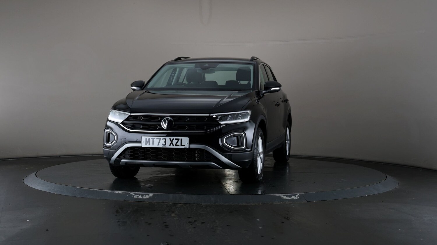 Used Volkswagen T-Roc for sale - 76811290: Photo 37