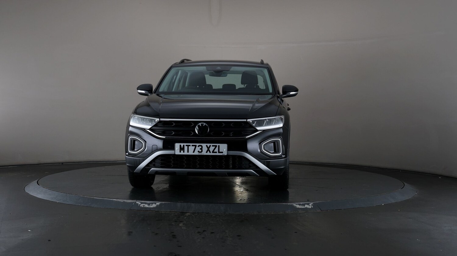 Used Volkswagen T-Roc for sale - 76811290: Photo 39