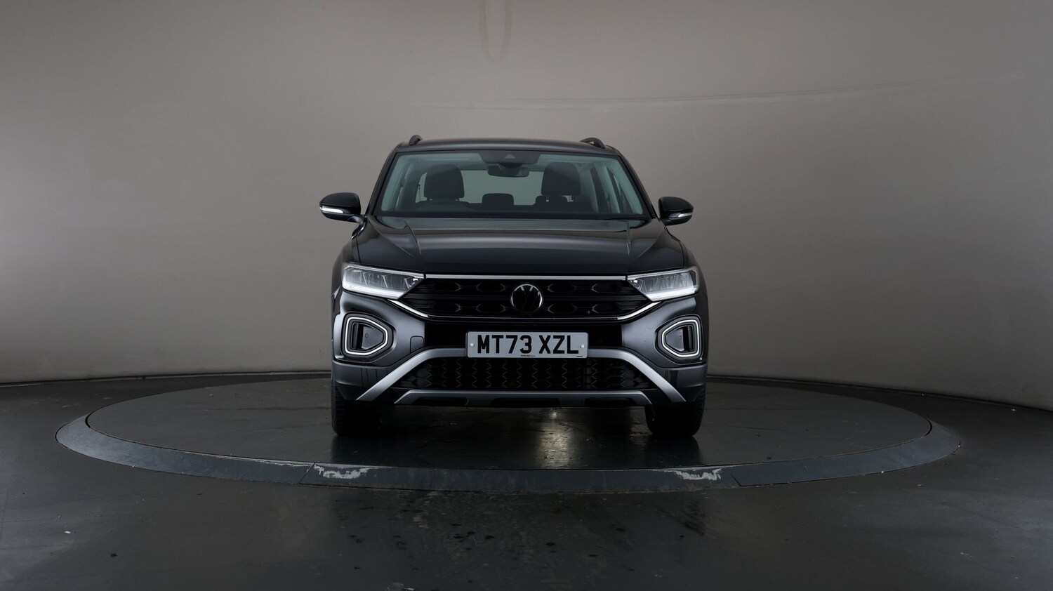 Used Volkswagen T-Roc for sale - 76811290: Photo 40