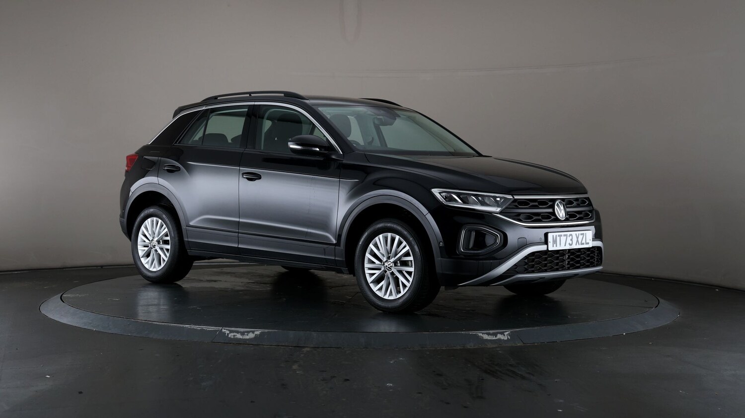 Used Volkswagen T-Roc for sale - 76811290: Photo 45