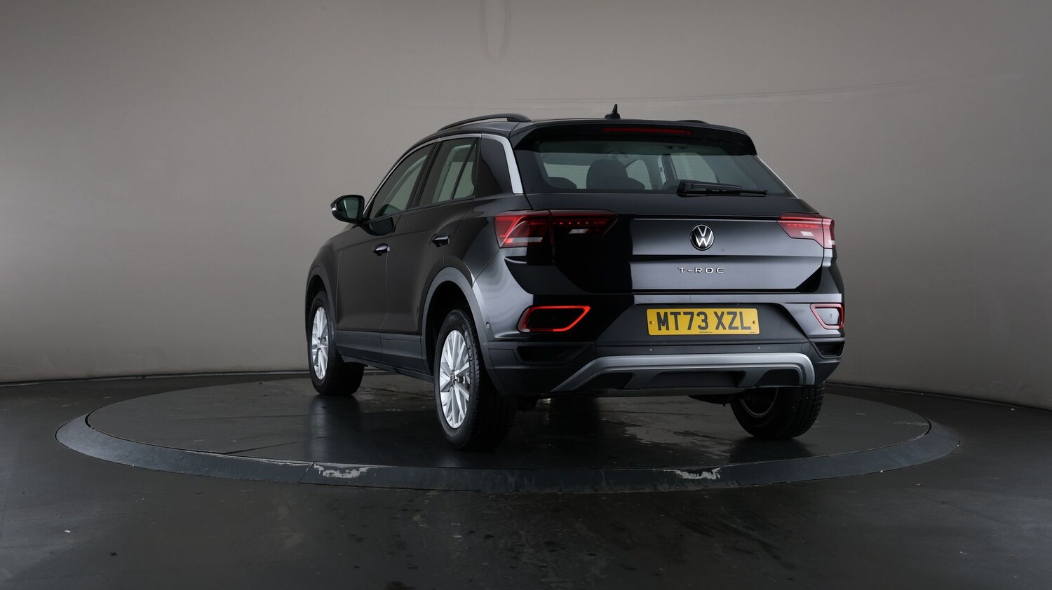 Used Volkswagen T-Roc for sale - 76811290: Photo 48