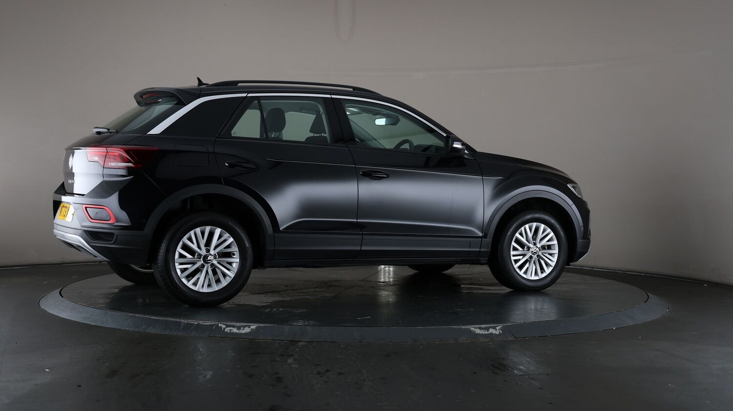 Used Volkswagen T-Roc for sale - 76811290: Photo 54