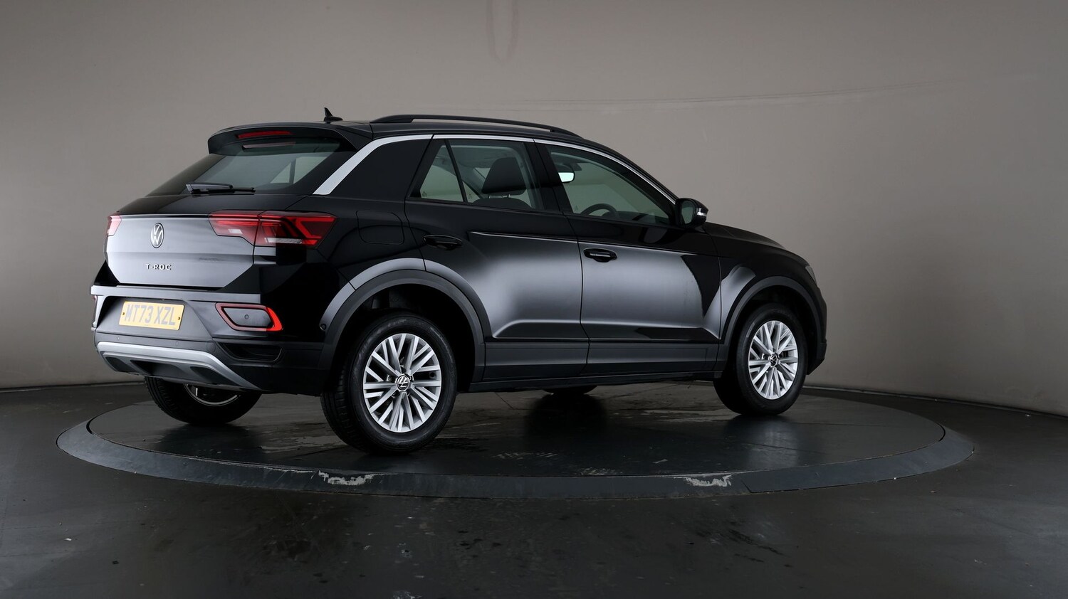 Used Volkswagen T-Roc for sale - 76811290: Photo 56