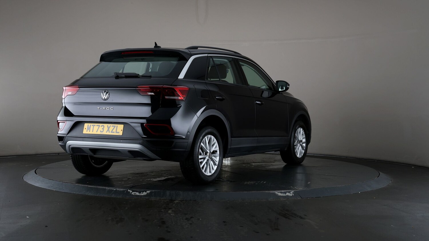 Used Volkswagen T-Roc for sale - 76811290: Photo 58