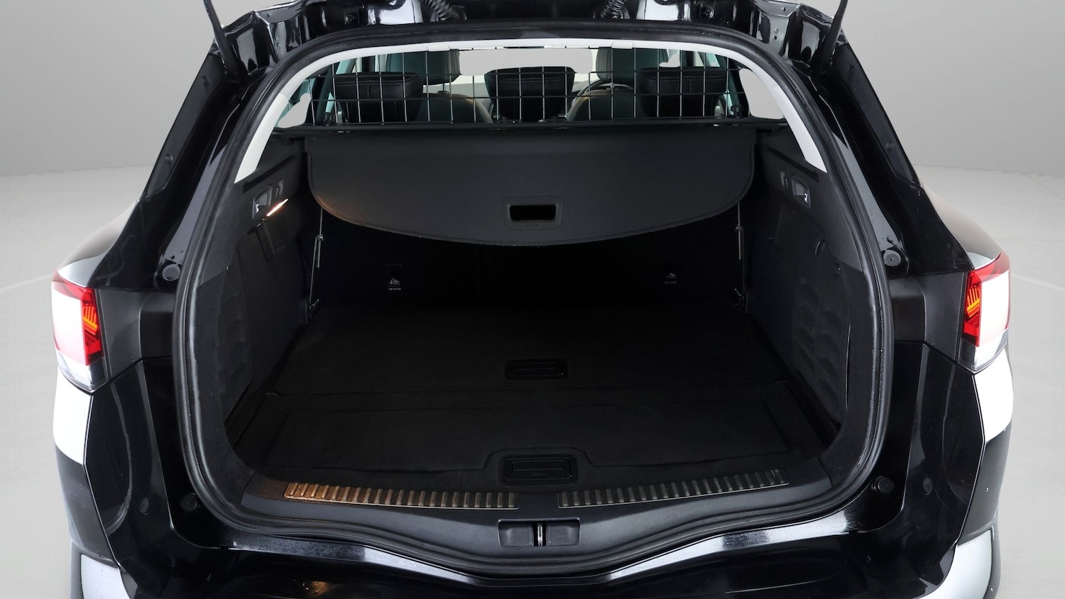 Used Renault Megane 2022 for sale - 77436271: Photo 16