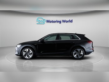 Used Audi e-tron 2021 for sale - 76138189: Photo 4