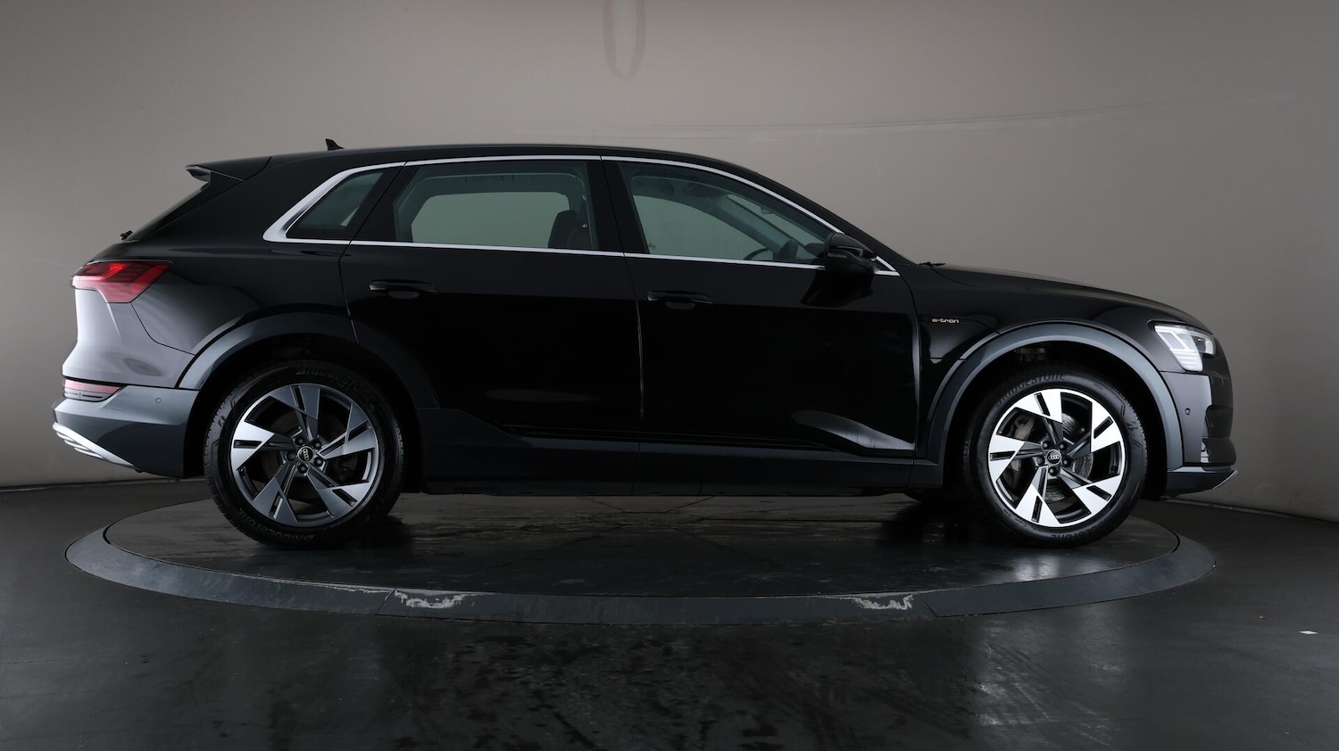 Used Audi e-tron 2021 for sale - 76138189: Photo 61