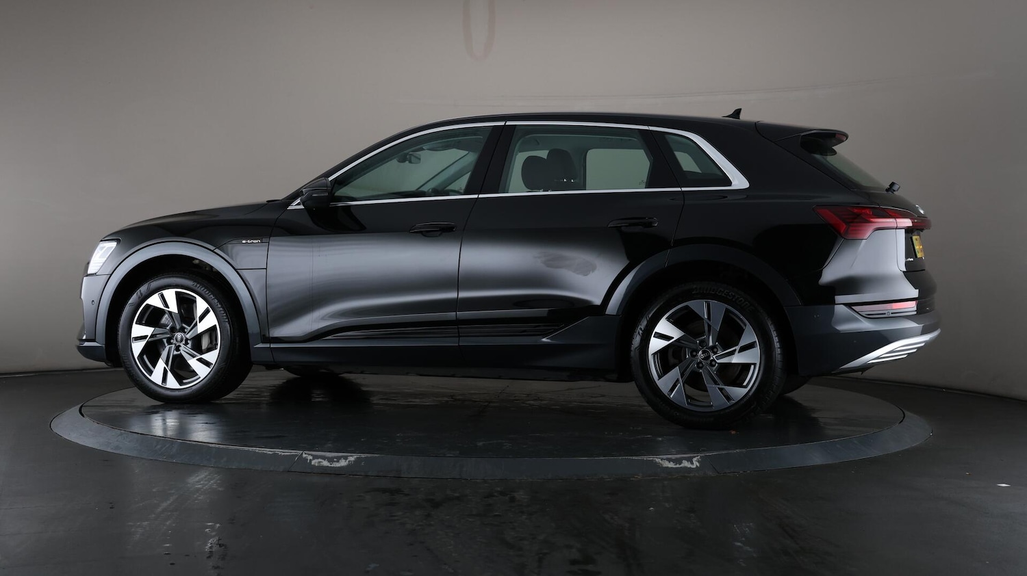 Used Audi e-tron 2021 for sale - 76138189: Photo 77
