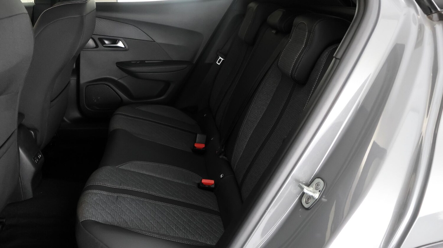 Used Peugeot 2008 2024 for sale - 77938580: Photo 15