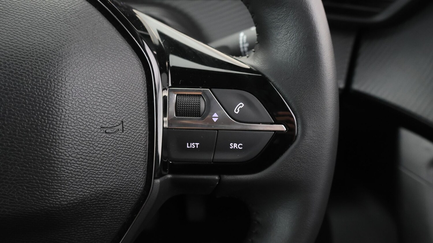 Used Peugeot 2008 2024 for sale - 77938580: Photo 22