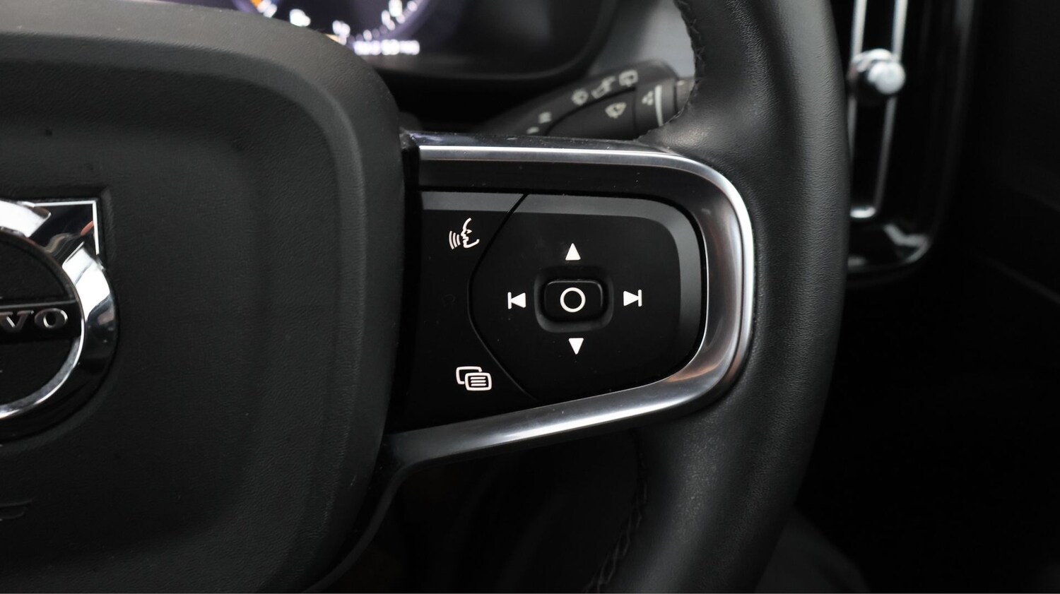 Used Volvo XC40 2022 for sale - 78179936: Photo 22