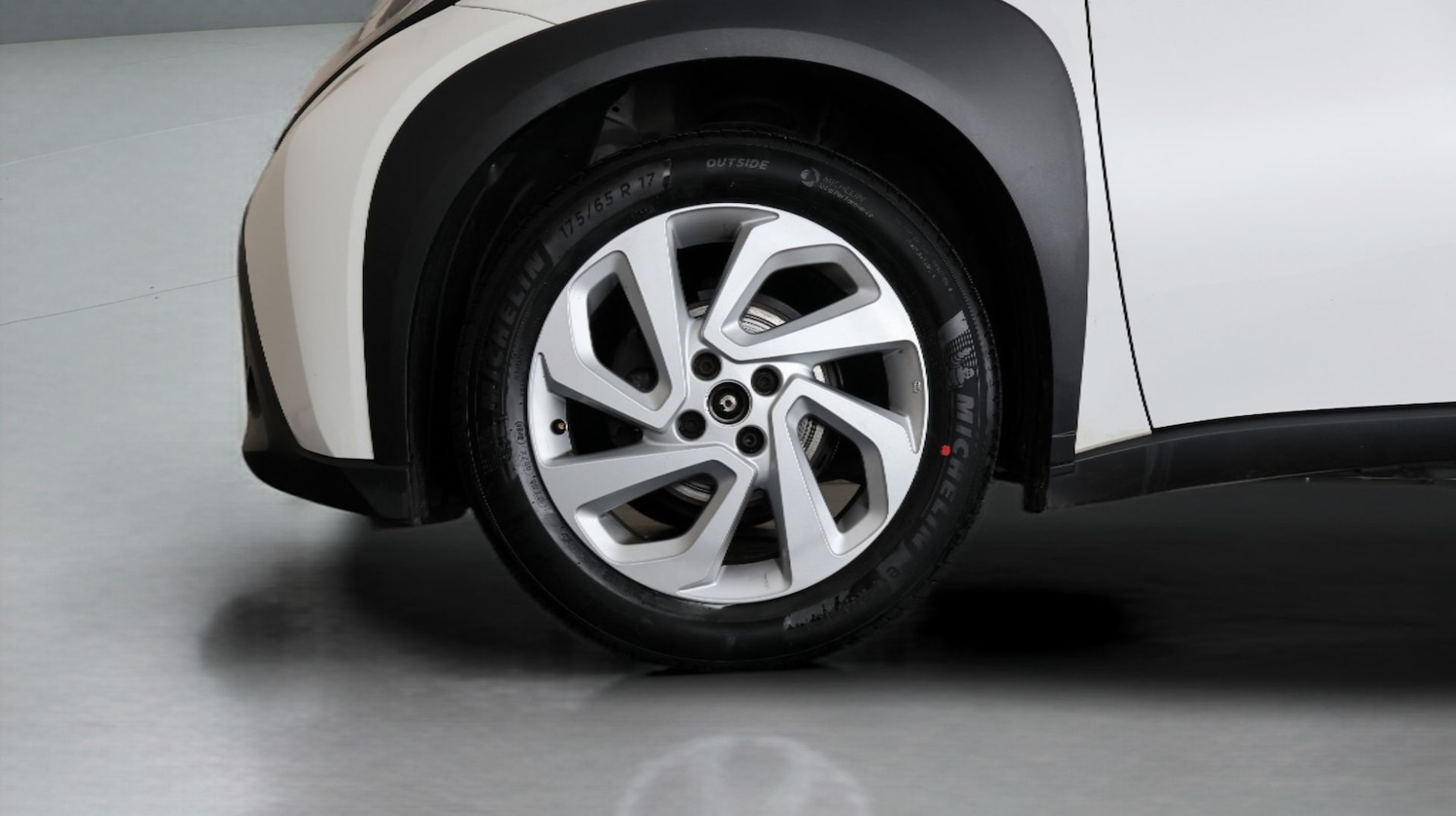 Used Toyota Aygo X 2022 for sale - 77953751: Photo 17