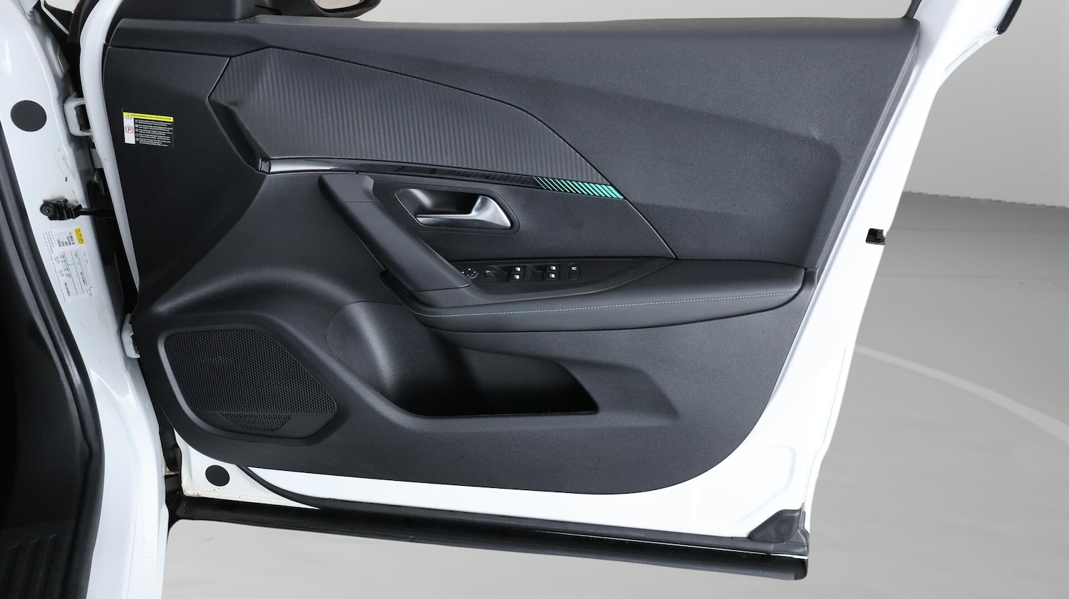 Used Peugeot 2008 2021 for sale - 76562174: Photo 15