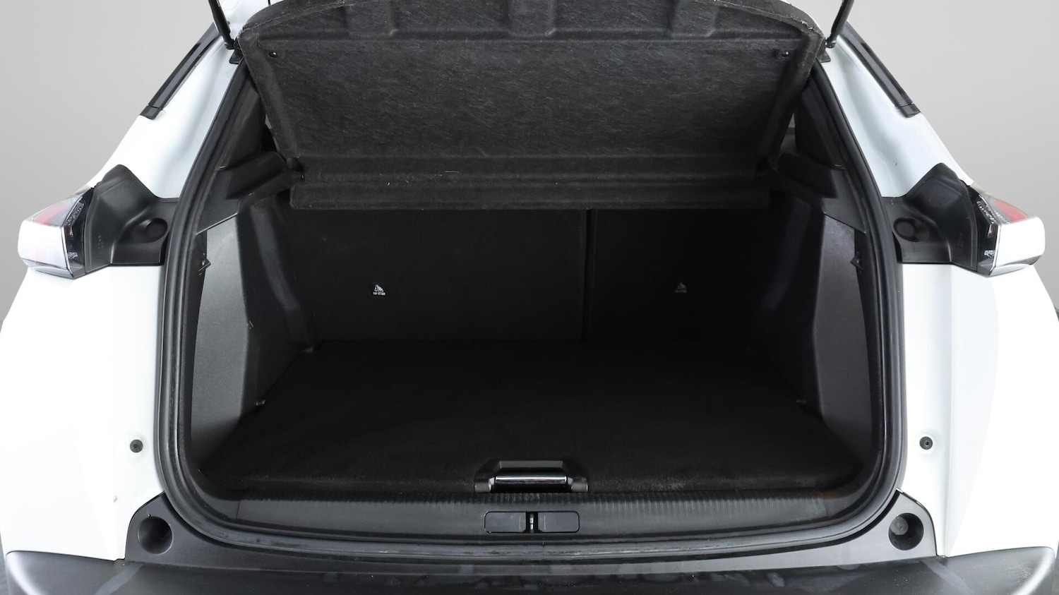 Used Peugeot 2008 2021 for sale - 76562174: Photo 17