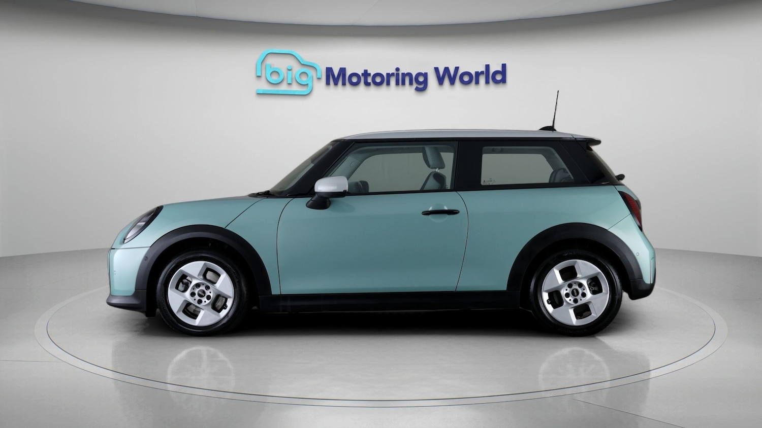 Used MINI Cooper 2025 for sale - 77982883: Photo 4
