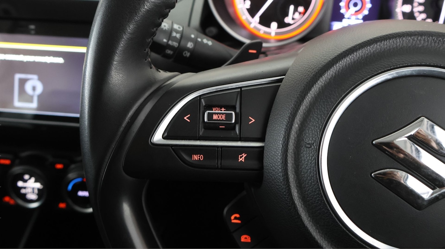 Used Suzuki Swift 2021 for sale - 77668316: Photo 26