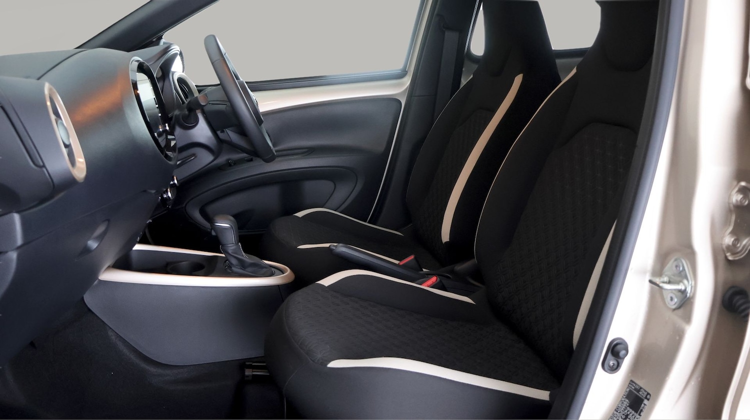 Used Toyota Aygo X 2023 for sale - 77781499: Photo 13