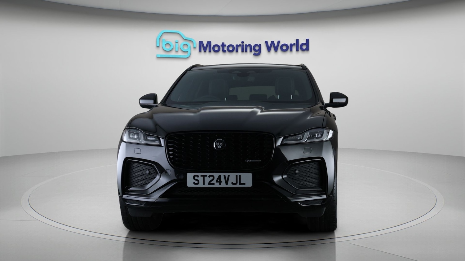 Used Jaguar F-Pace 2024 for sale - 77968463: Photo 2