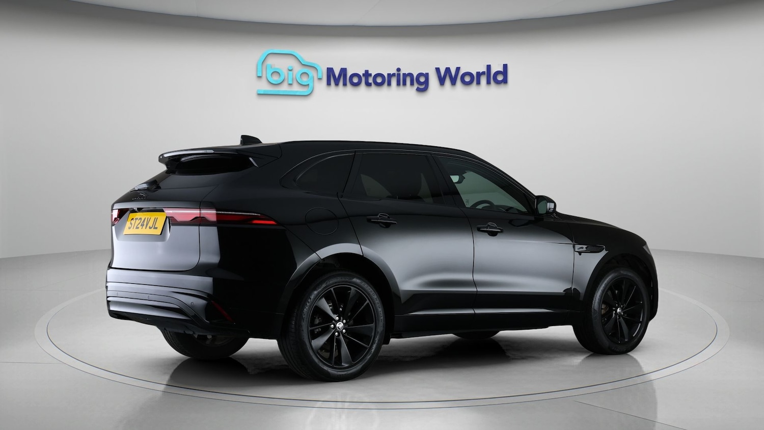 Used Jaguar F-Pace 2024 for sale - 77968463: Photo 7