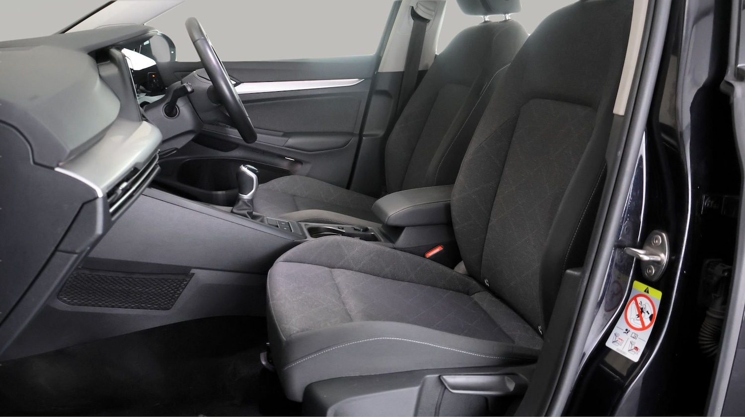 Used Volkswagen Golf 2023 for sale - 77890133: Photo 14