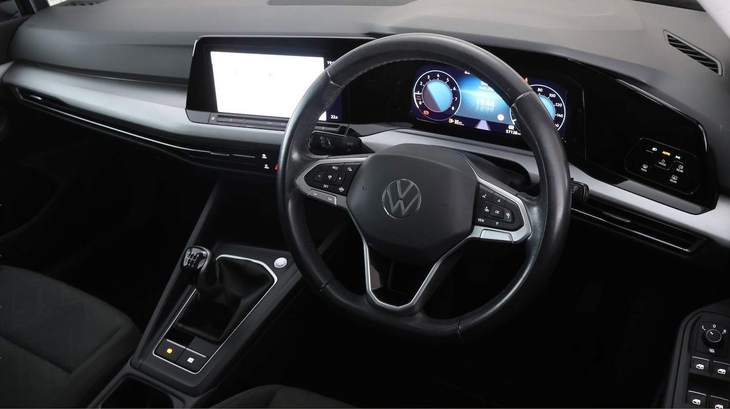 Used Volkswagen Golf 2023 for sale - 77890133: Photo 9