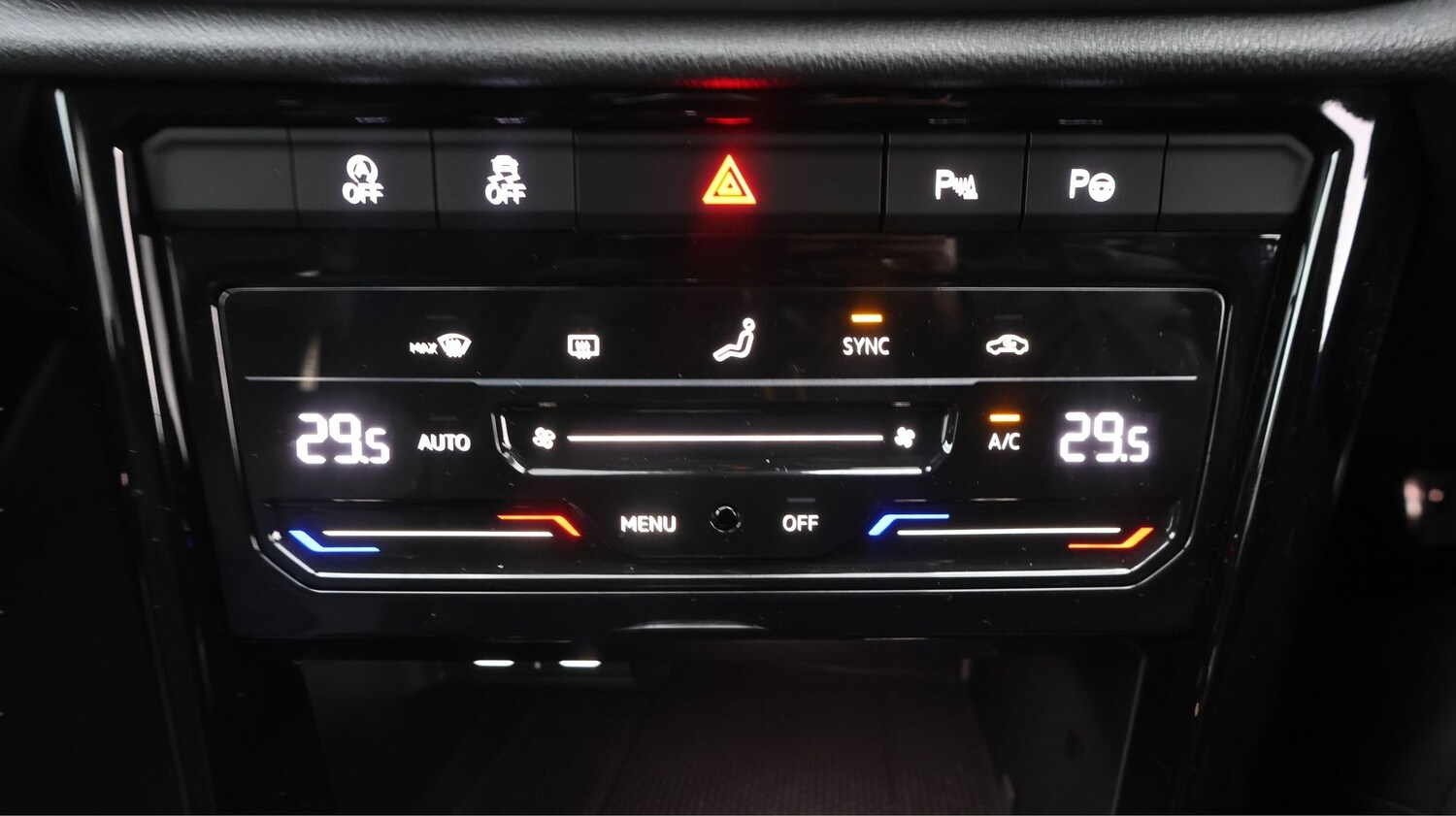 Used Volkswagen T-Roc 2023 for sale - 77428364: Photo 12