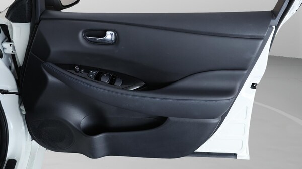 Used Nissan Leaf 2021 for sale - 76239927: Photo 16