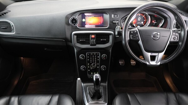 Used Volvo V40 2018 for sale - 76189030: Photo 13