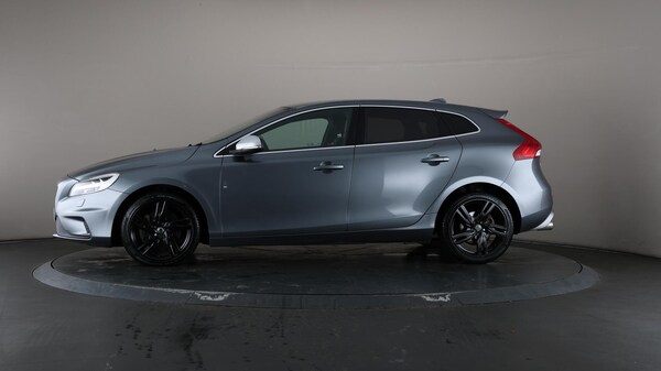Used Volvo V40 2018 for sale - 76189030: Photo 37