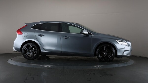 Used Volvo V40 2018 for sale - 76189030: Photo 58