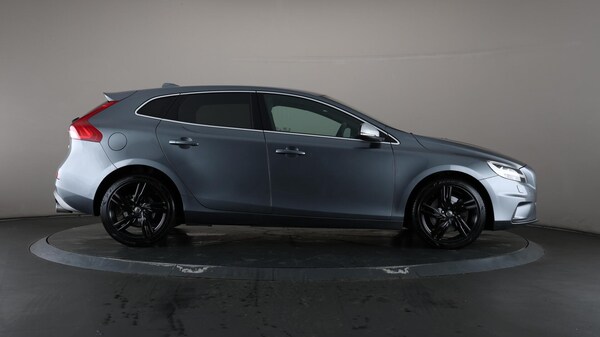 Used Volvo V40 2018 for sale - 76189030: Photo 59