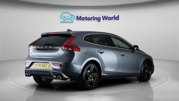 Used Volvo V40 2018 for sale - 76189030: Photo 7