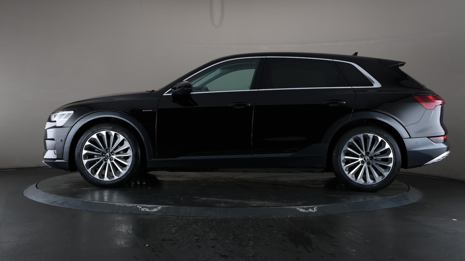 Used Audi e-tron 2021 for sale - 76167492: Photo 41