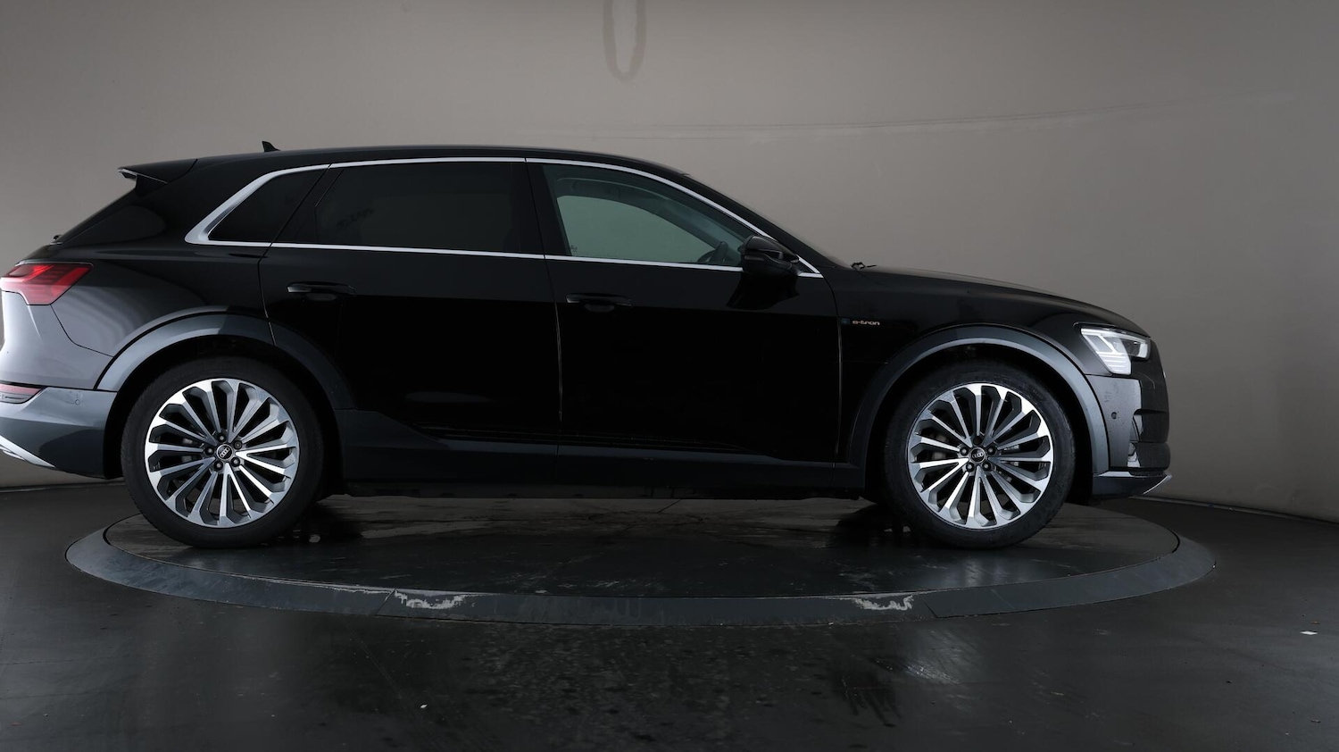 Used Audi e-tron 2021 for sale - 76167492: Photo 65