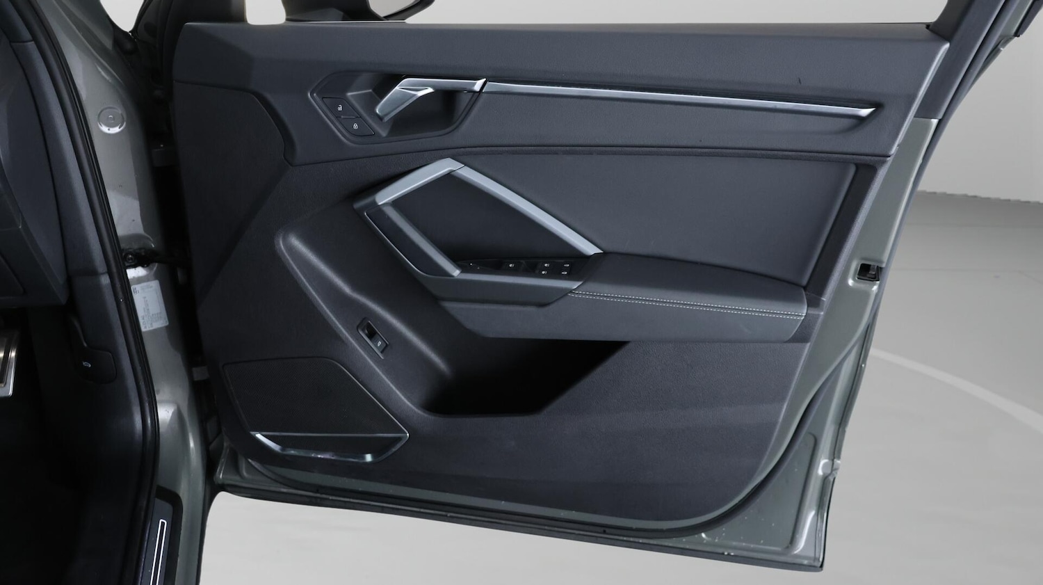 Used Audi Q3 2021 for sale - 76562203: Photo 16