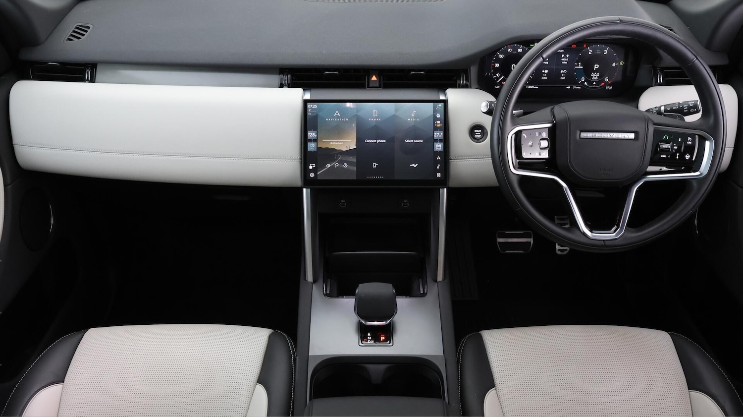 Used Land Rover Discovery Sport 2024 for sale - 76689446: Photo 14