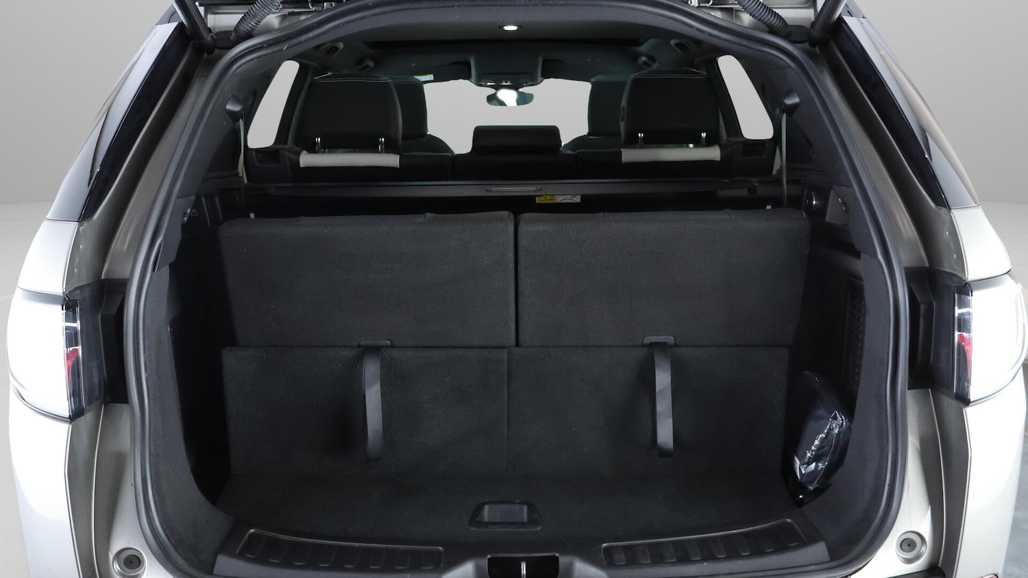 Used Land Rover Discovery Sport 2024 for sale - 76689446: Photo 18