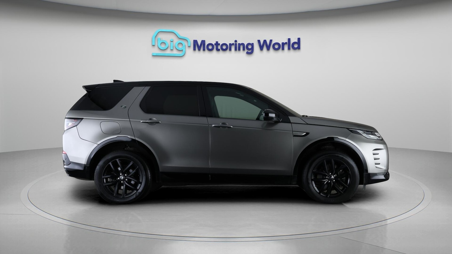 Used Land Rover Discovery Sport 2024 for sale - 76689446: Photo 9
