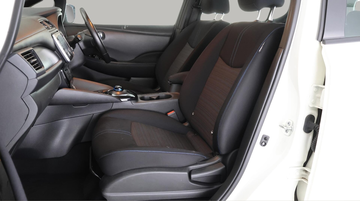 Used Nissan Leaf 2019 for sale - 76381180: Photo 14