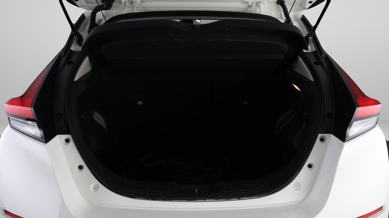 Used Nissan Leaf 2019 for sale - 76381180: Photo 17