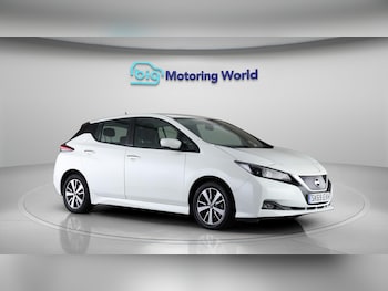 (69) - 40kWh Acenta Hatchback 5dr Electric Auto (150 ps)